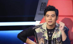 吃瓜娱乐主持人是谁啊图片,他是谁？
