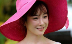 娱乐吃瓜君张檬,娱乐圈“吃瓜”女王，揭秘明星幕后故事