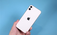 中国联通iphone5套餐博主用 iPhone 办理联通 5G 套餐称上网快 网友懵圈了