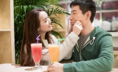 两个人吃瓜娱乐圈小说,娱乐圈的甜蜜邂逅